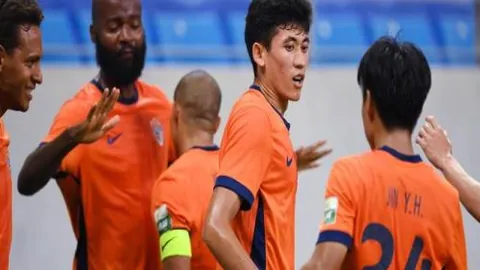 大乐透期号专家质合分析：榜首客场挑战残阵火焰前景